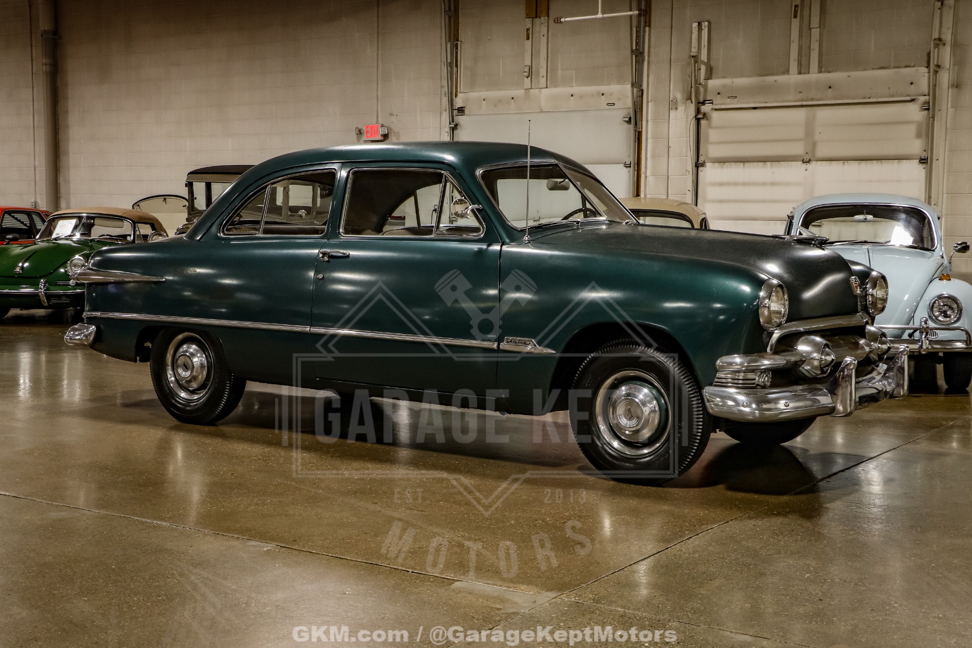 Ford-Deluxe-1951-Green-Brown-21