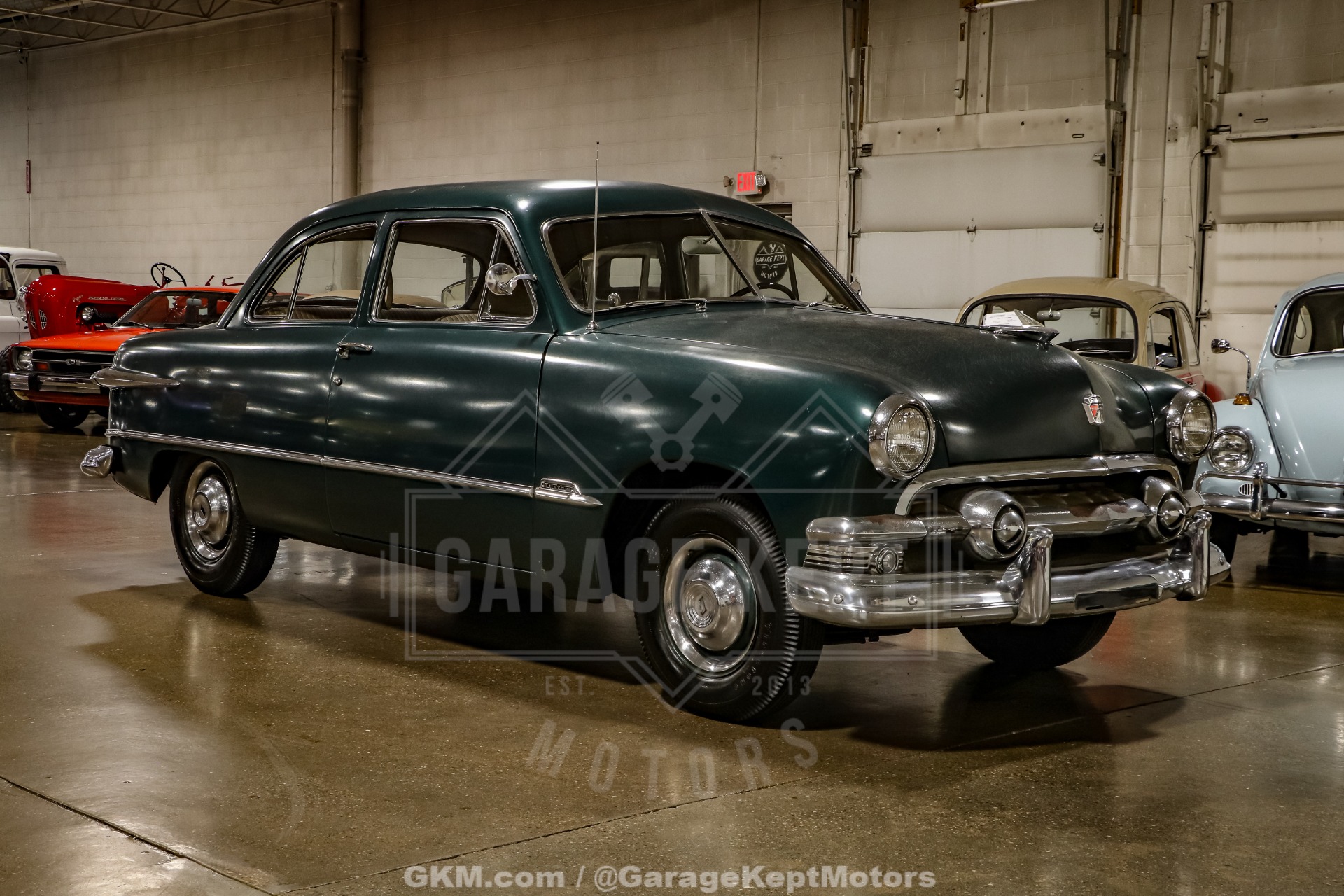 Ford-Deluxe-1951-Green-Brown-22