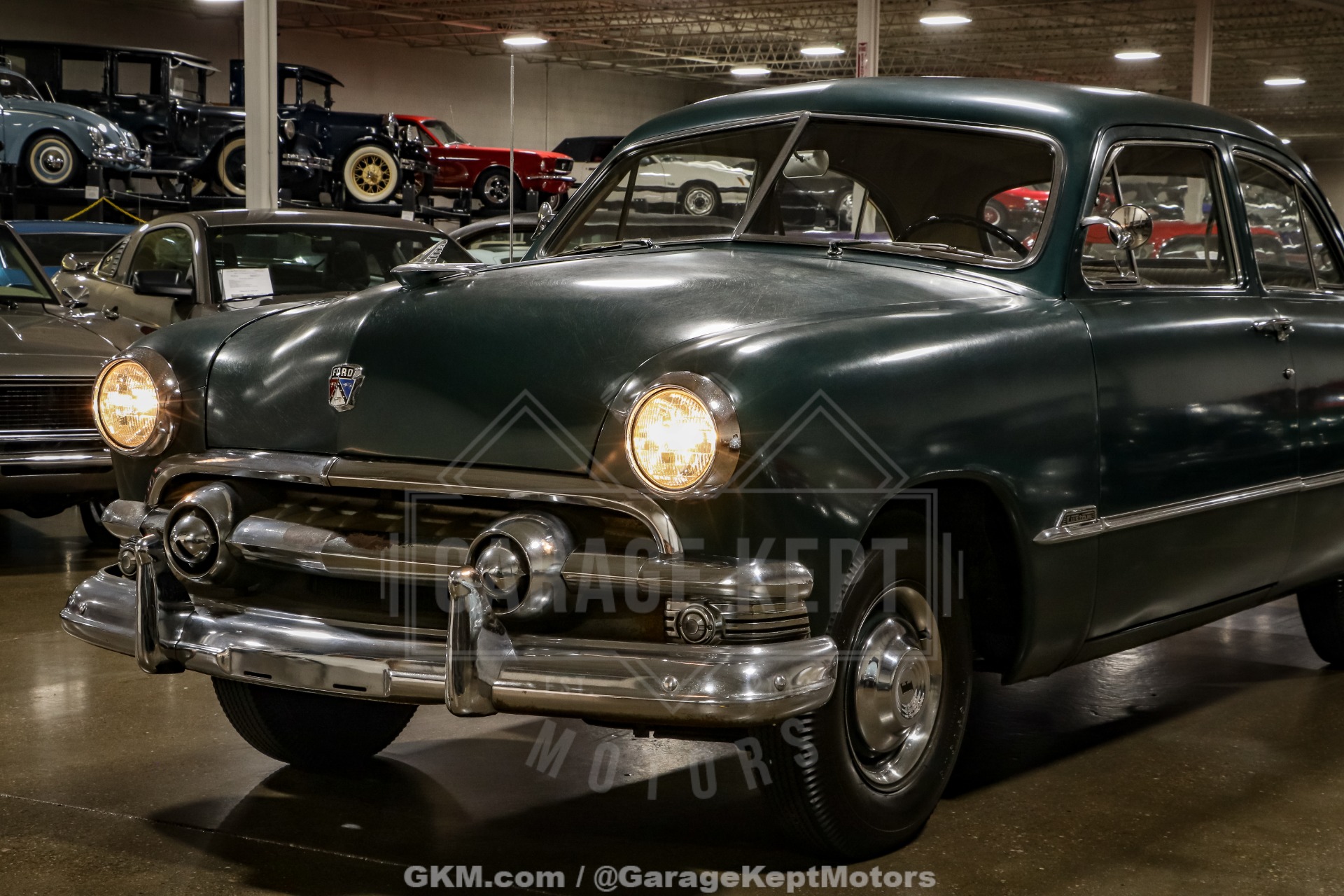 Ford-Deluxe-1951-Green-Brown-31