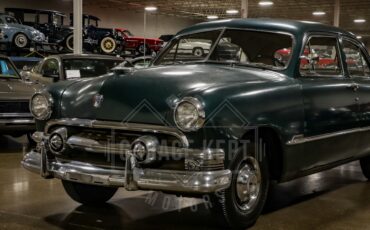 Ford-Deluxe-1951-Green-Brown-32