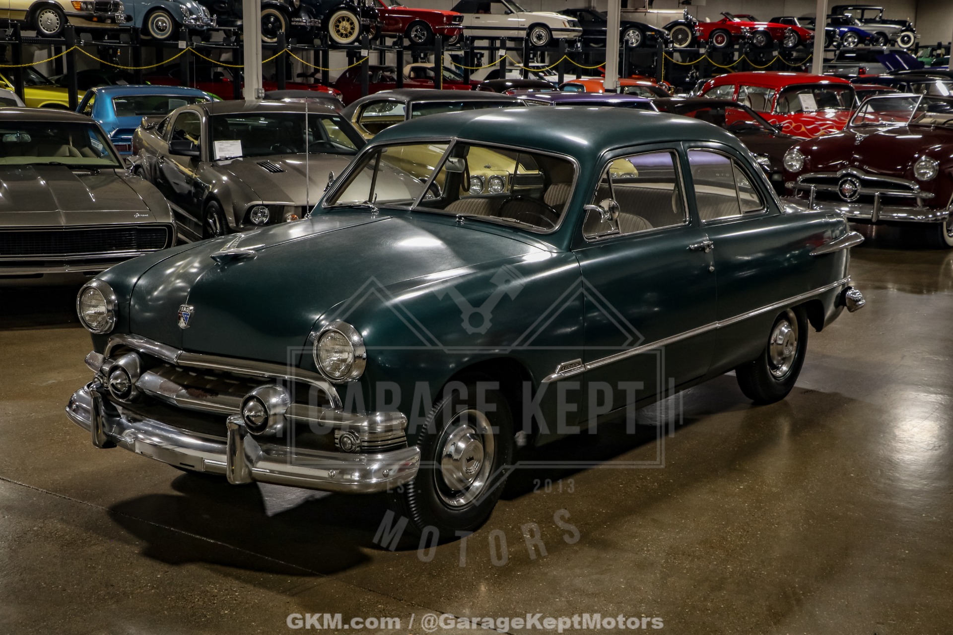 Ford-Deluxe-1951-Green-Brown-39