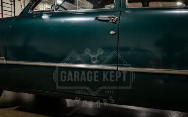 Ford-Deluxe-1951-Green-Brown-43