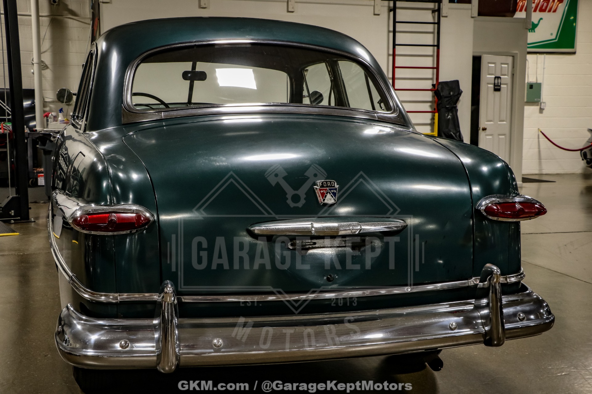 Ford-Deluxe-1951-Green-Brown-5