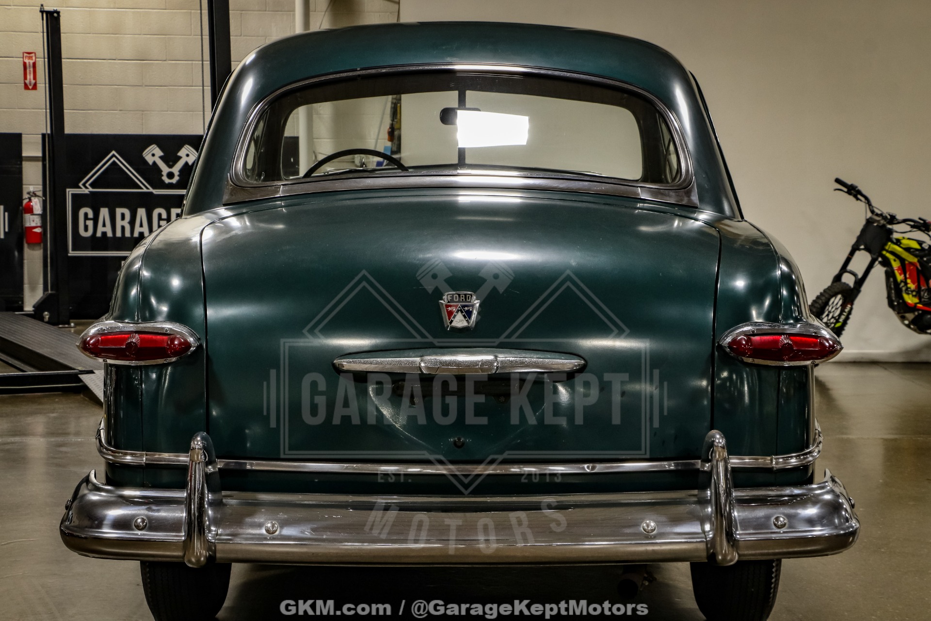 Ford-Deluxe-1951-Green-Brown-7