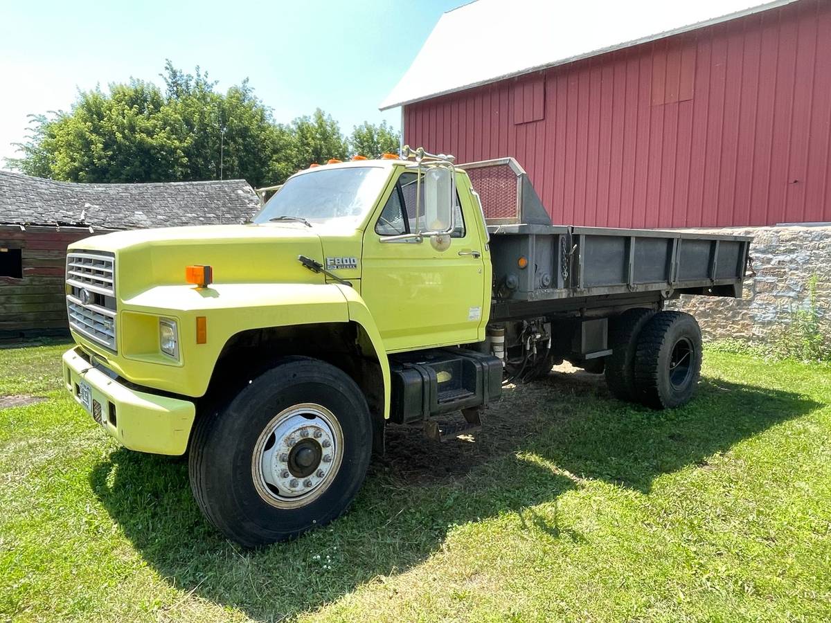 Ford-Dump-truck-diesel-1989-2