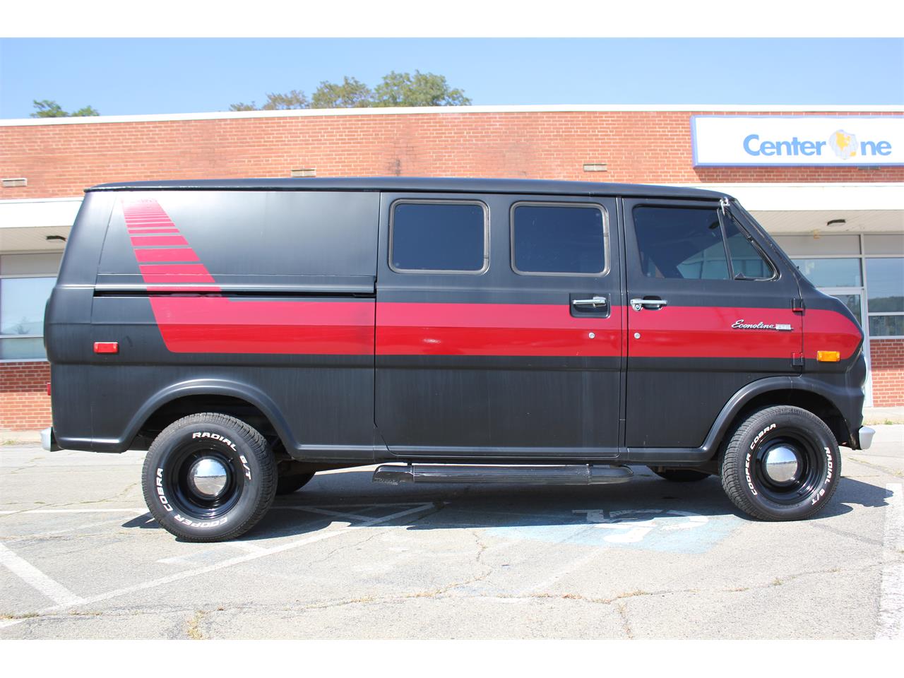 Ford-E200-1972-Black-Black-18