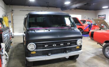 Ford-E200-1972-Black-Black-2