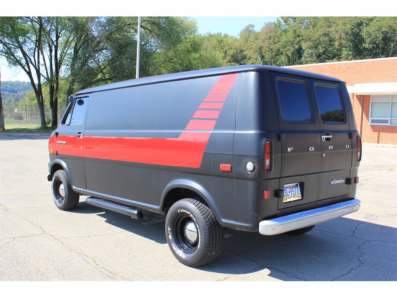 Ford-E200-1972-Black-Black-22