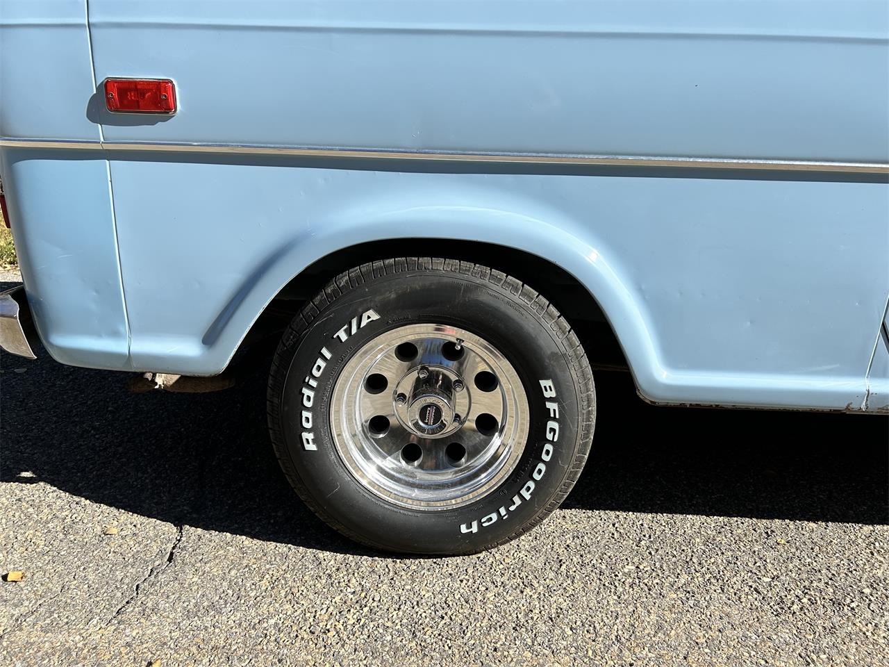 Ford-E200-1973-Baby-Blue-Blue-12