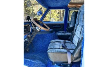 Ford-E200-1973-Baby-Blue-Blue-19
