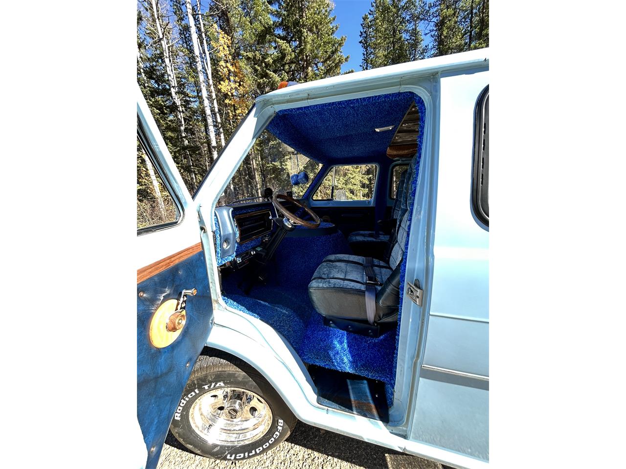 Ford-E200-1973-Baby-Blue-Blue-24