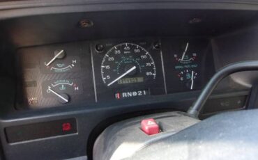 Ford-E350-ambulance-diesel-1993-custom-5