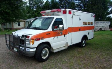 Ford-E350-ambulance-diesel-1993-custom