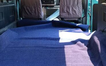 Ford-E350-club-wagon-1994-green-2