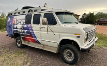 Ford-E350-van-1991-white