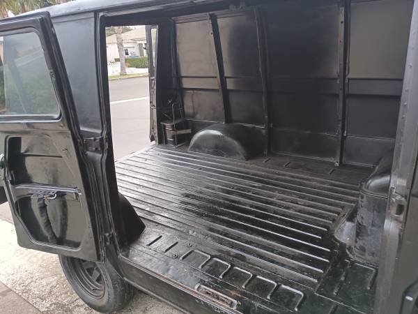 Ford-Econoline-100-1966-black-2