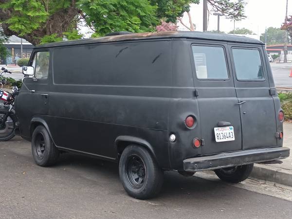 Ford-Econoline-100-1966-black-3