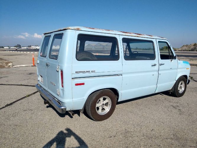 Ford-Econoline-1979-Blue-10