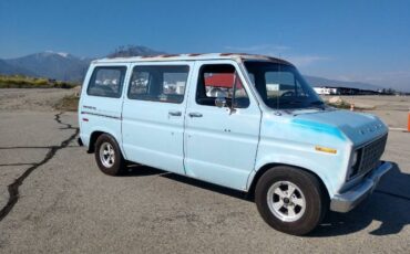 Ford-Econoline-1979-Blue