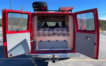 Ford-Econoline-1981-Red-16