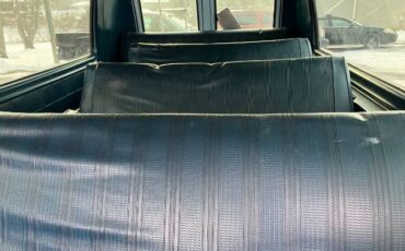 Ford-Econoline-1984-BlueWhite-Blue-Leather-1