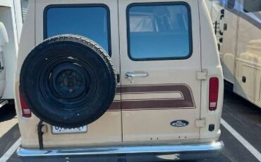 Ford-Econoline-1985-1