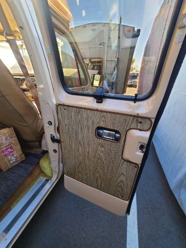 Ford-Econoline-1985