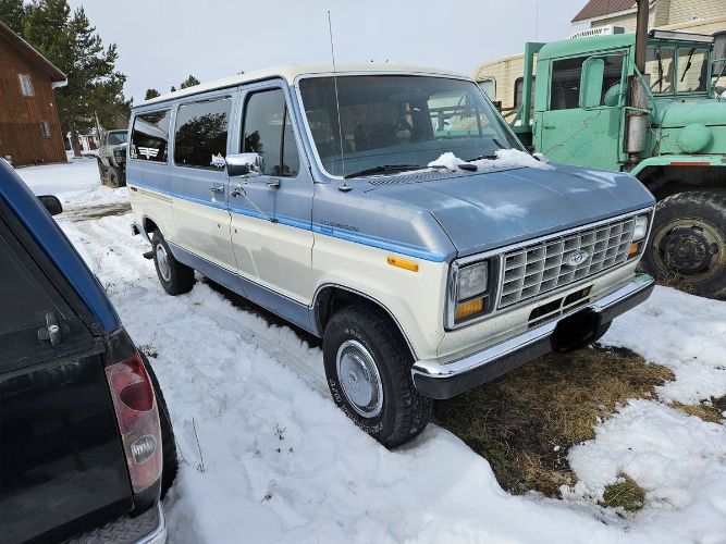 Ford-Econoline-1986-Blue