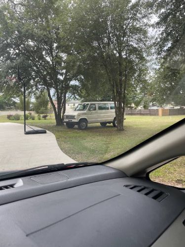Ford-Econoline-1986-White-10