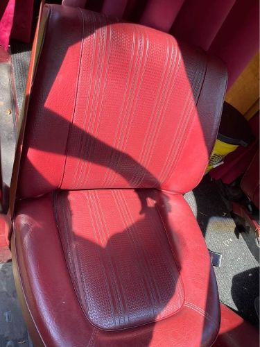 Ford-Econoline-1987-Red-3
