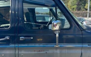 Ford-Econoline-1989-10