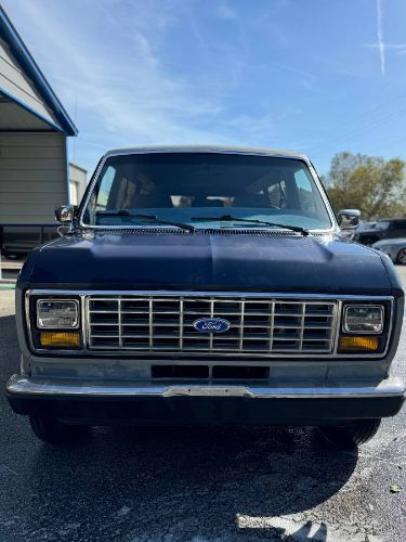 Ford-Econoline-1989-13