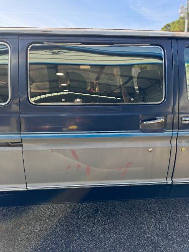 Ford-Econoline-1989-8