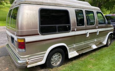 Ford-Econoline-1992-brown-1