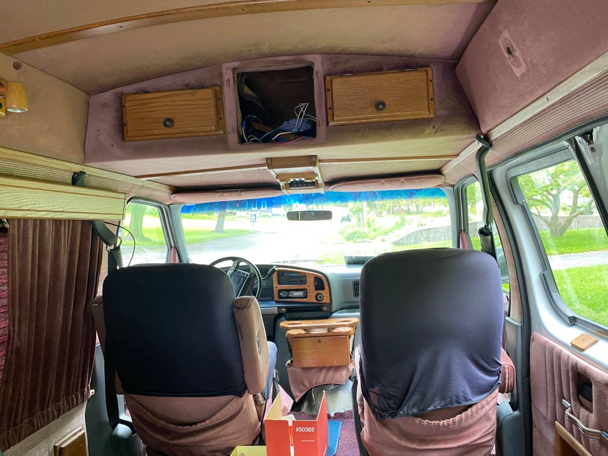 Ford-Econoline-1992-brown-5