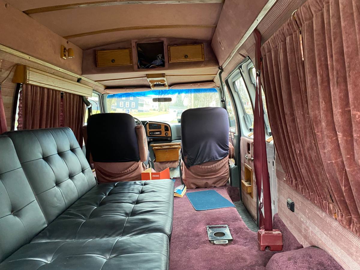 Ford-Econoline-1992-brown-7