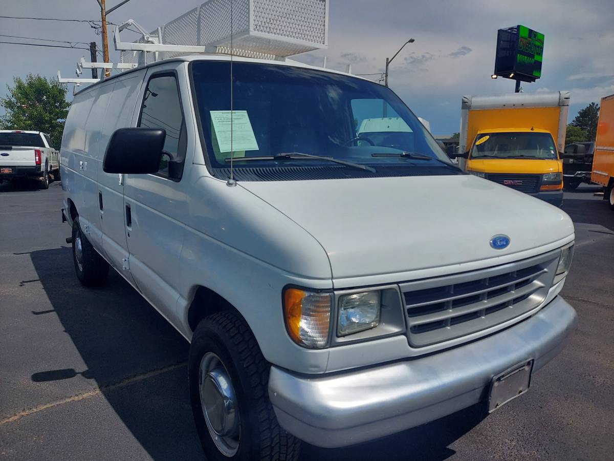 Ford-Econoline-e350-1994-white-1