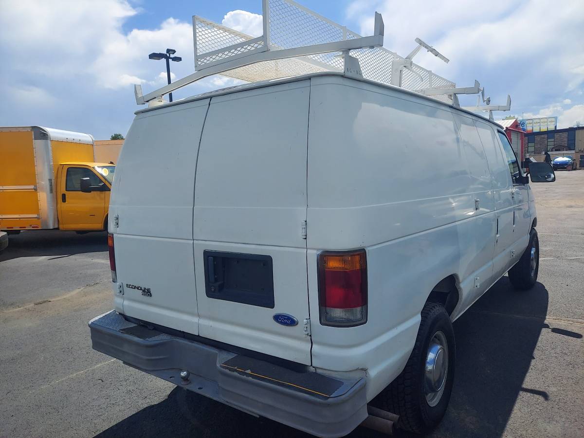 Ford-Econoline-e350-1994-white-3