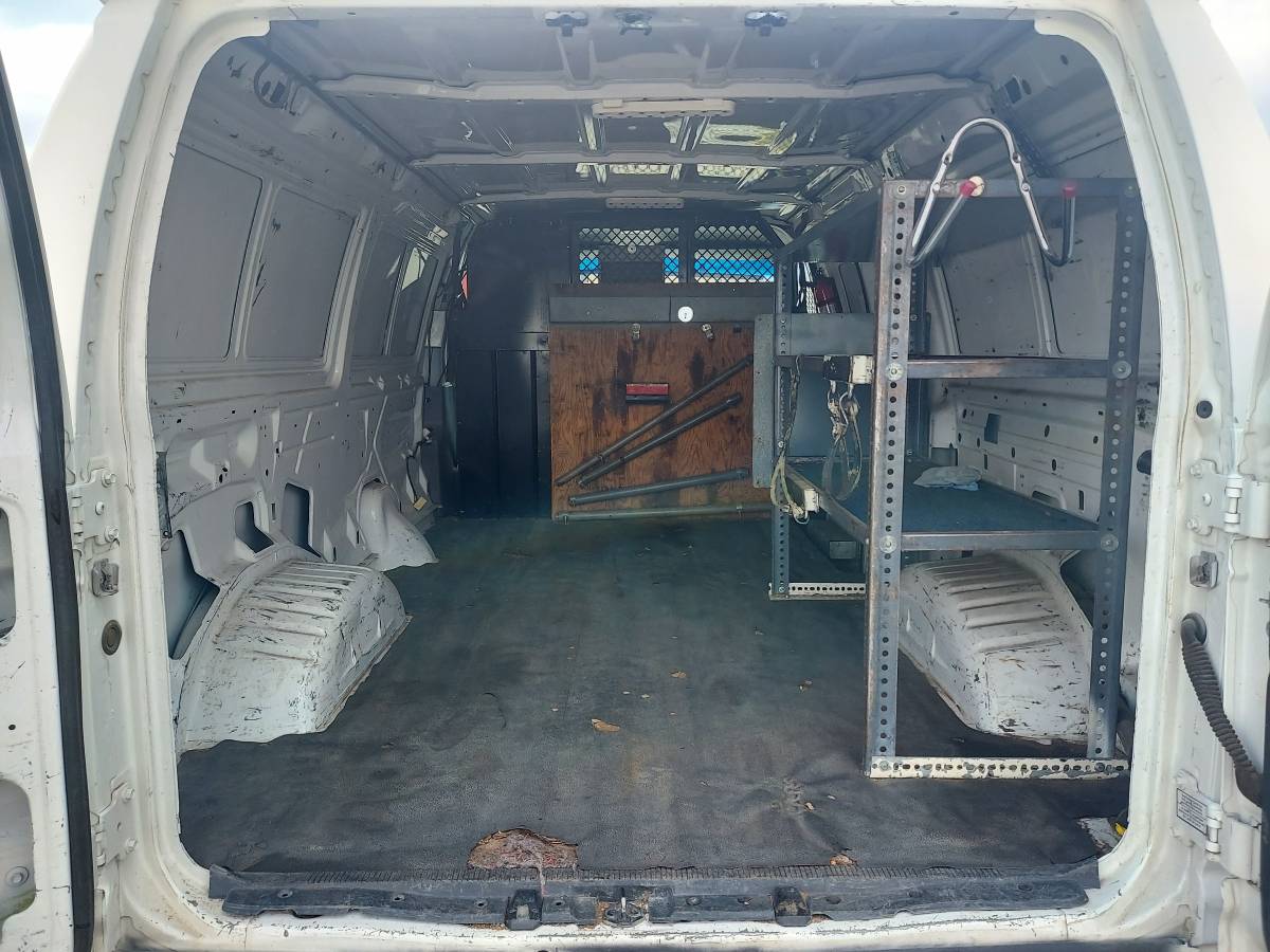 Ford-Econoline-e350-1994-white-5