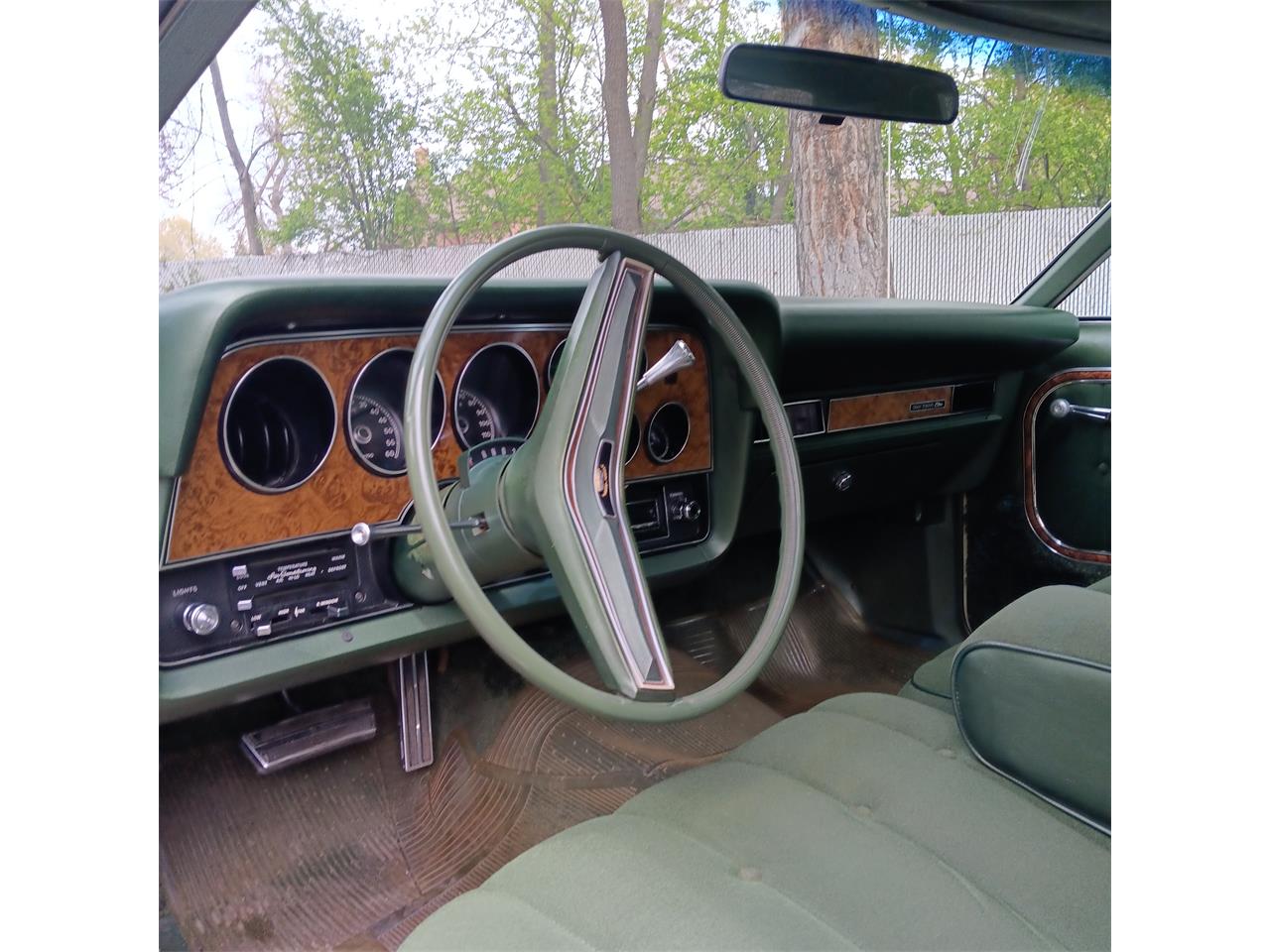 Ford-Elite-1974-Yellow-and-Green-Green-2
