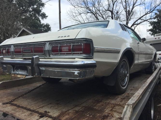 Ford-Elite-1975-White-10
