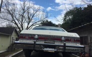 Ford-Elite-1975-White-11