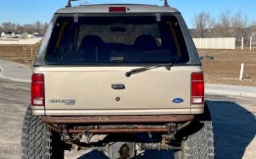 Ford-Explorer-1991-Brown-16