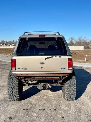 Ford-Explorer-1991-Brown-16