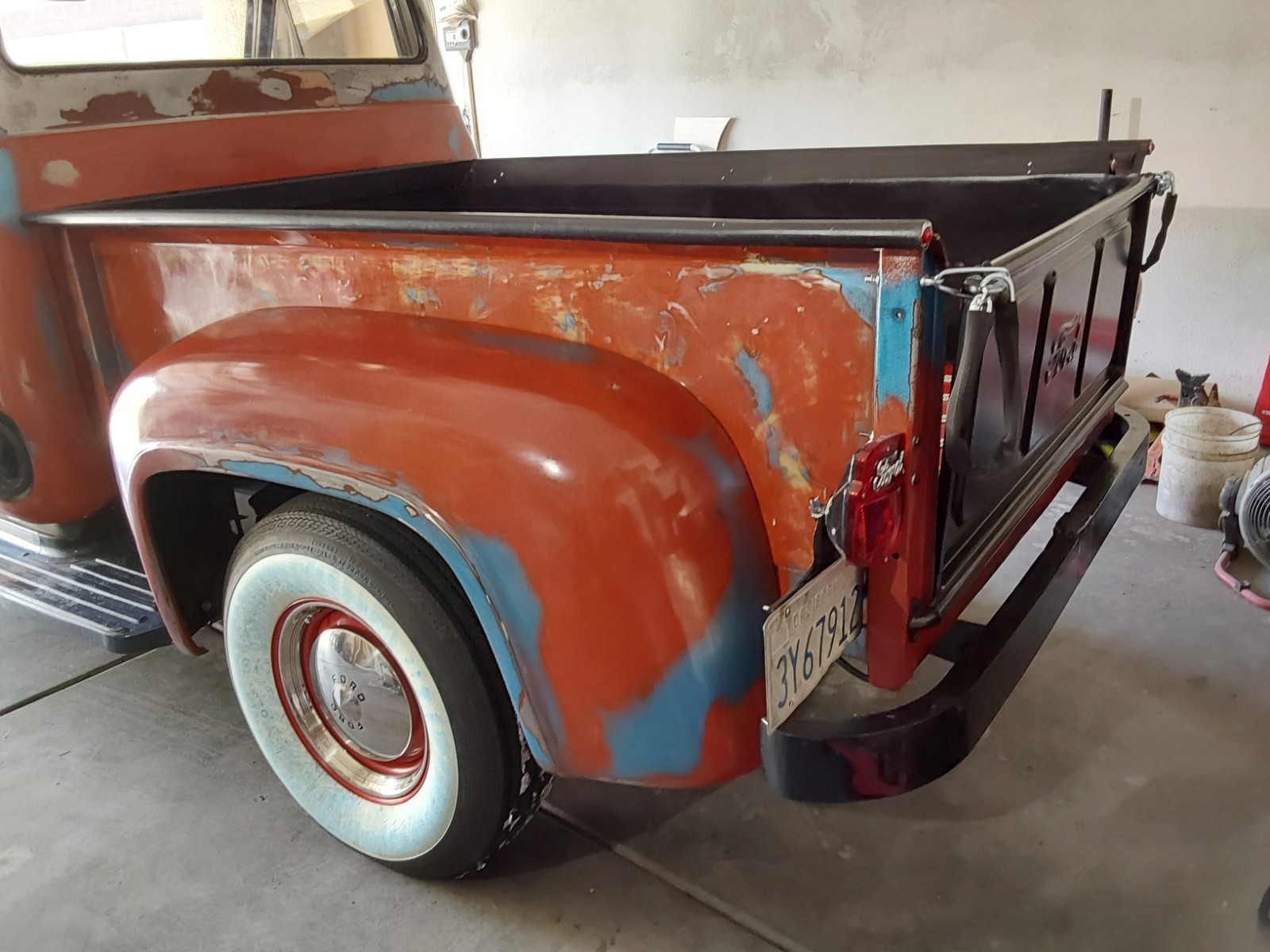 Ford-F-100-1954-Pickup-Truck-8