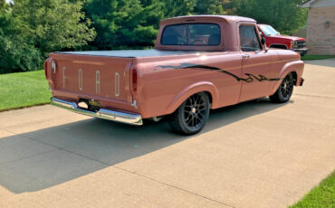 Ford-F-100-1962-short-bed-pick-up-4