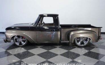 Ford-F-100-1965-Pickup-Truck-2