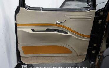Ford-F-100-1965-Pickup-Truck-33