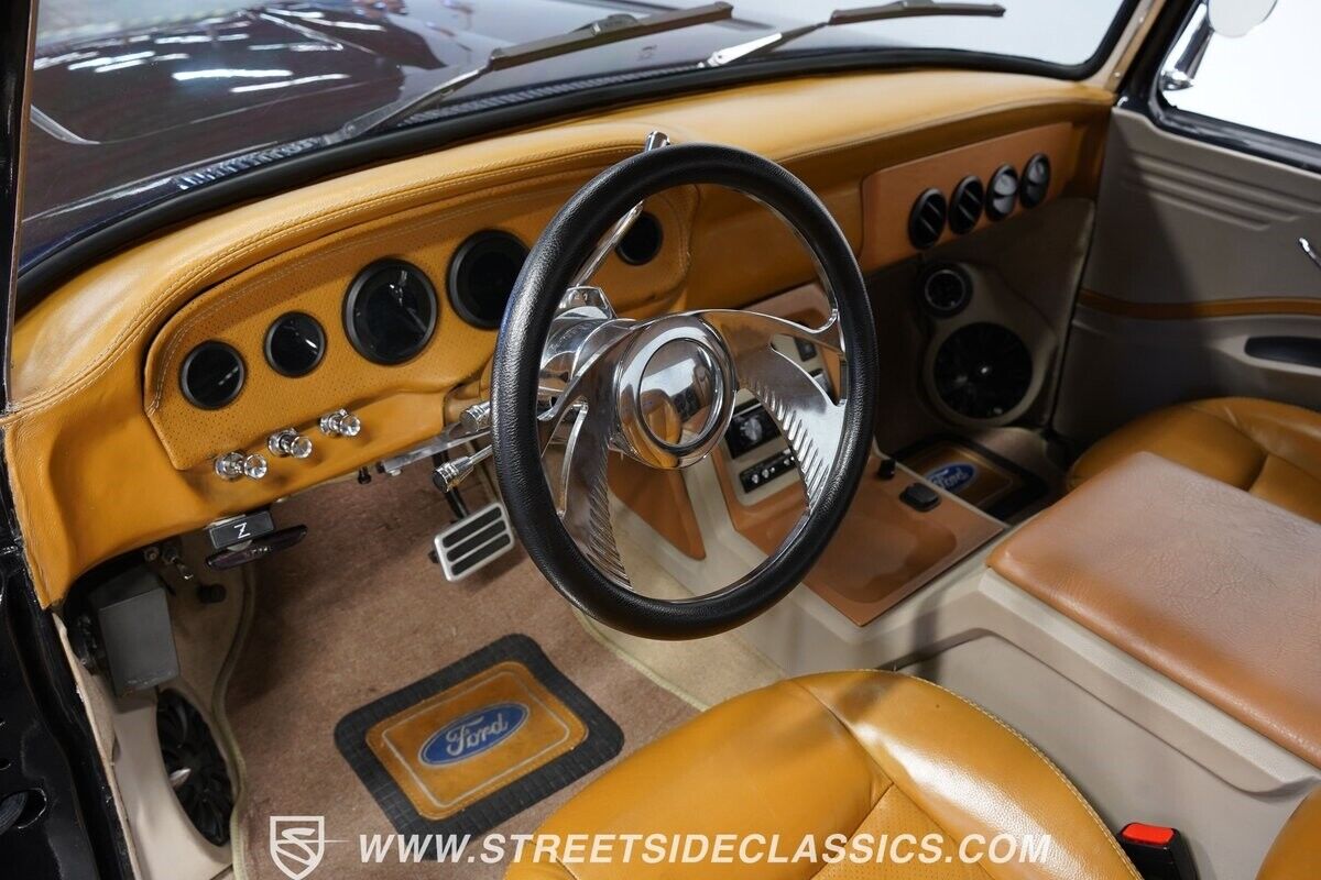 Ford-F-100-1965-Pickup-Truck-34