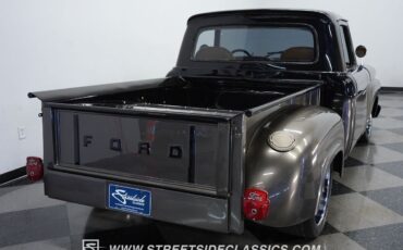 Ford-F-100-1965-Pickup-Truck-9